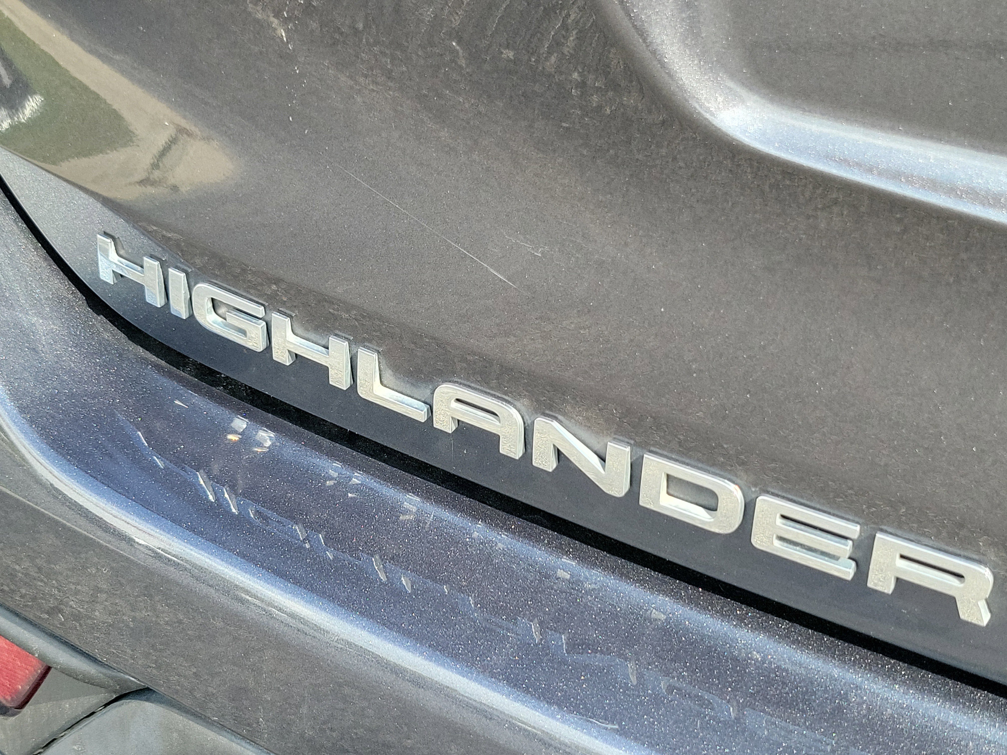 Used 2021 Toyota Highlander XLE image 7