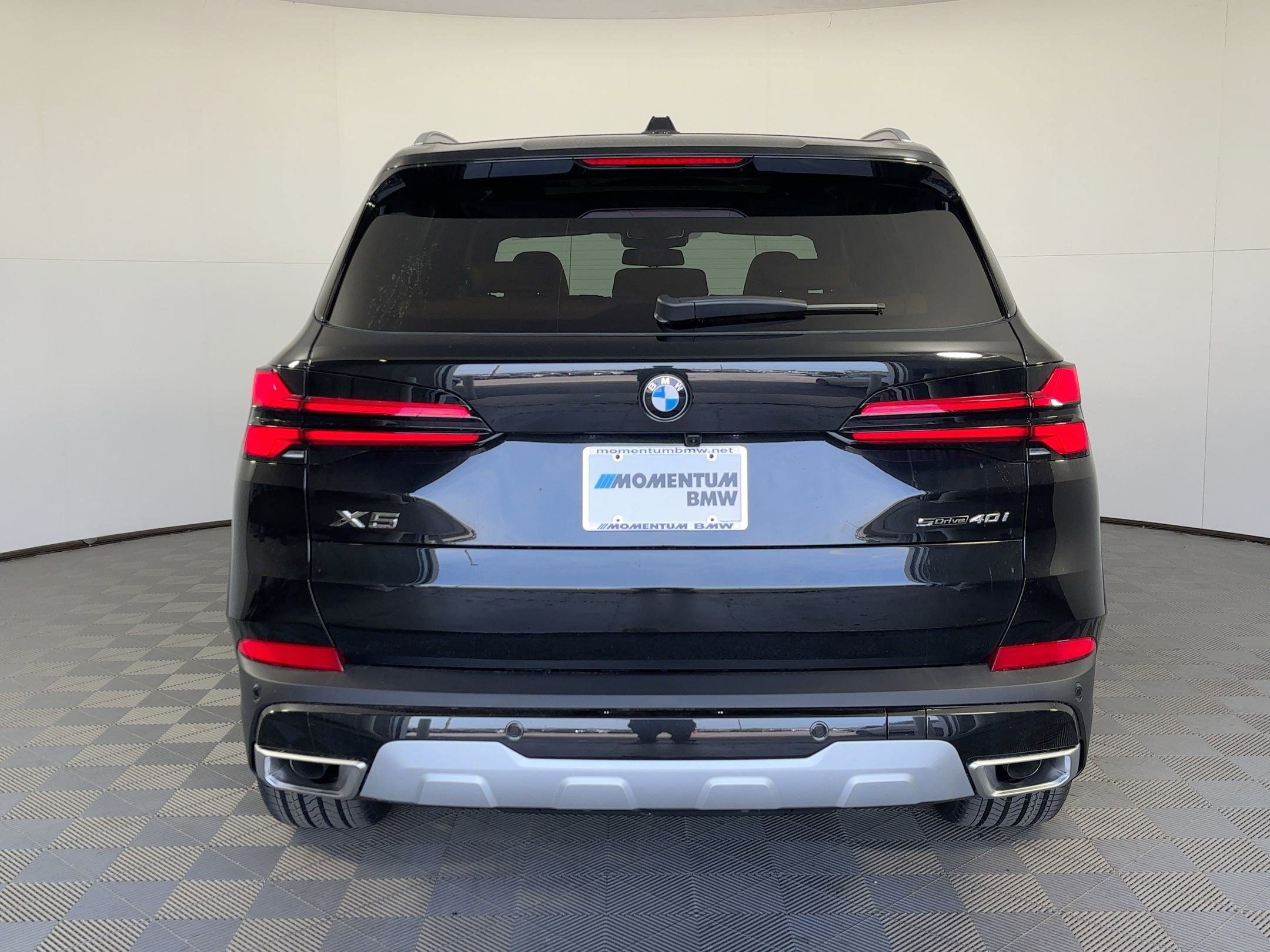 Used 2026 BMW X5 sDrive40i w/ Parking Assistance Package RWD image 9