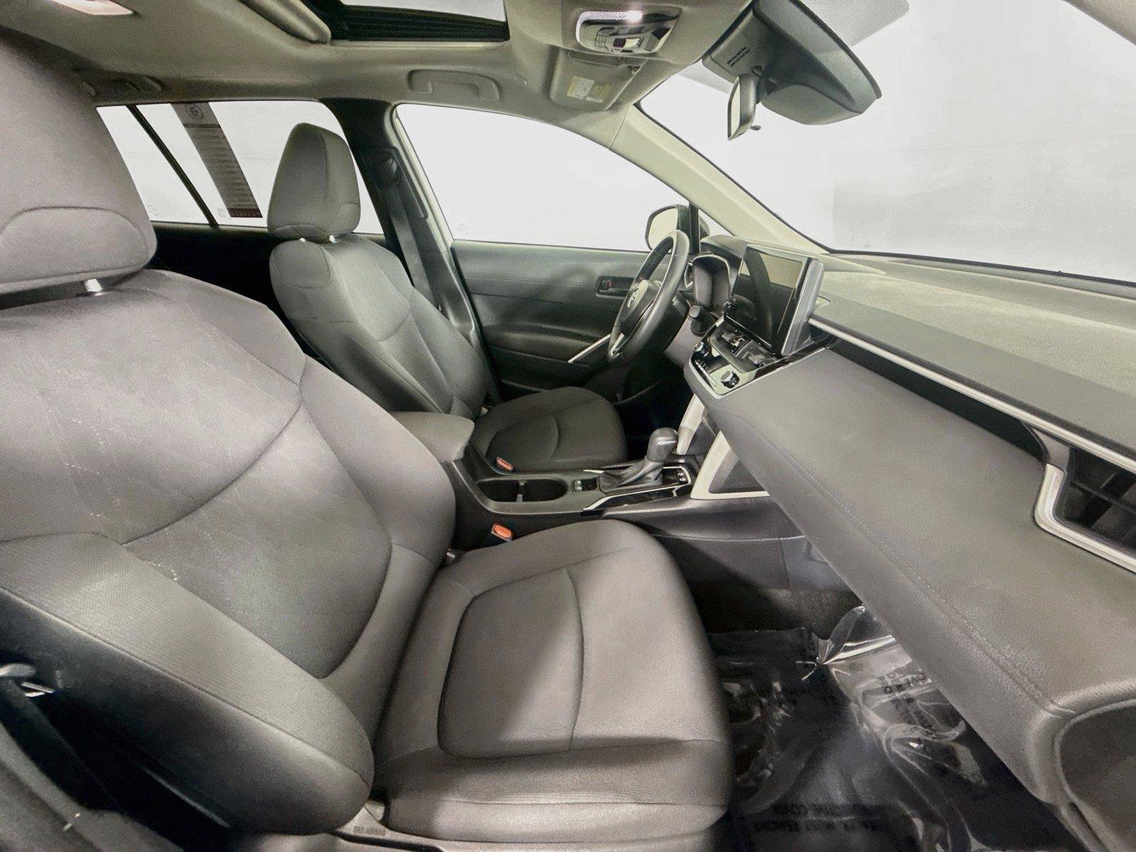 Used 2025 Toyota Corolla Cross LE w/ Moonroof Package AWD/4WD image 42