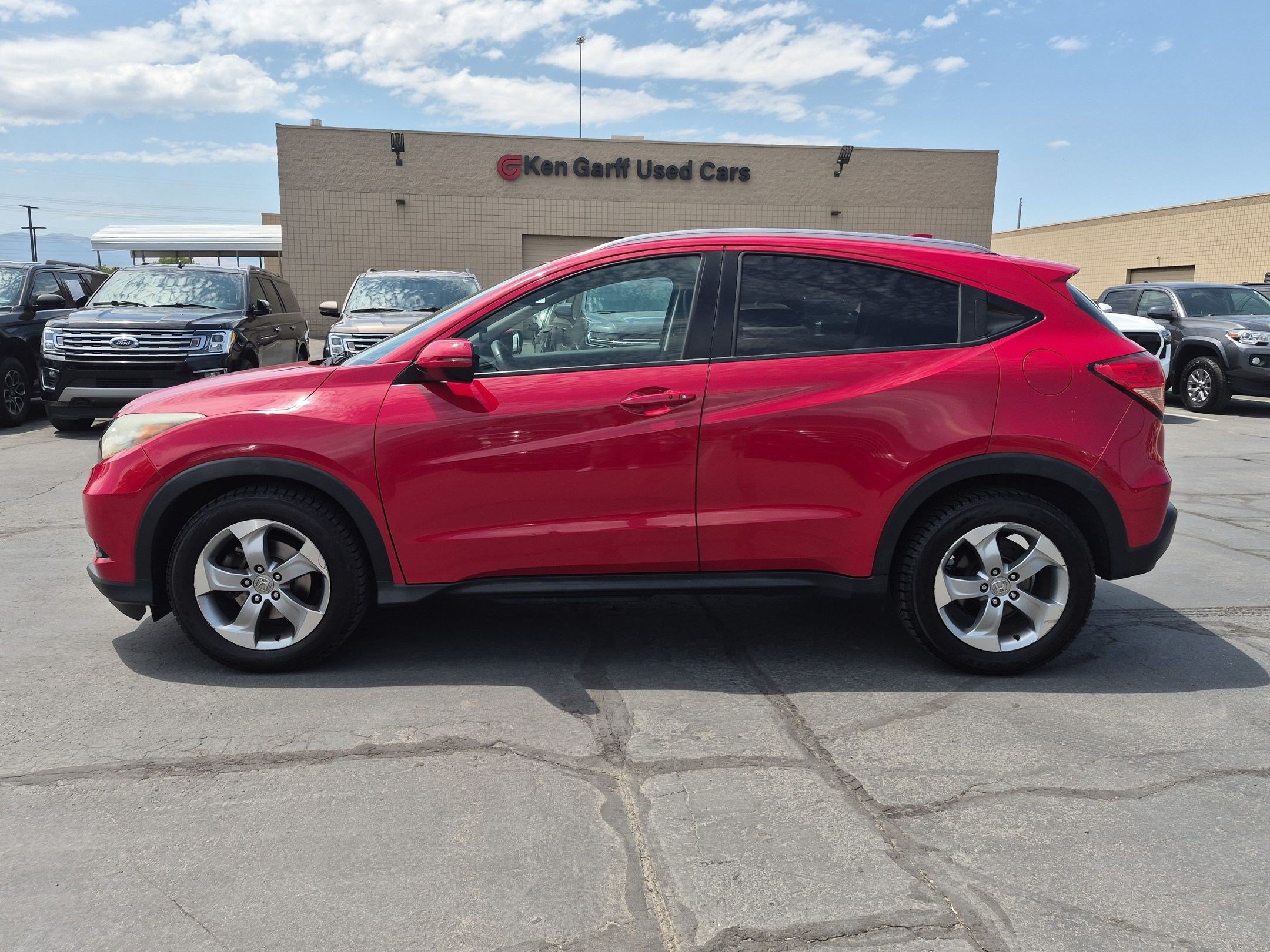 Used 2017 Honda HR-V EX-L image 9