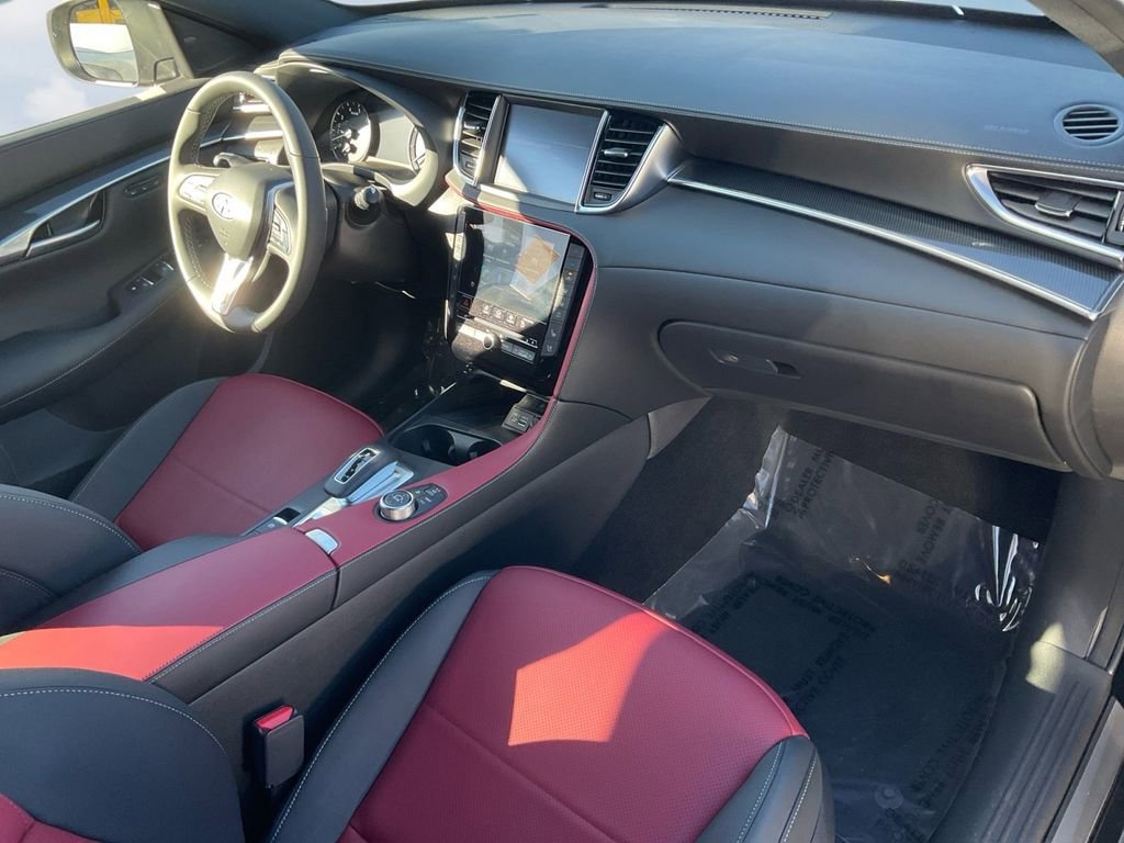 Used 2025 INFINITI QX50 Sport image 28