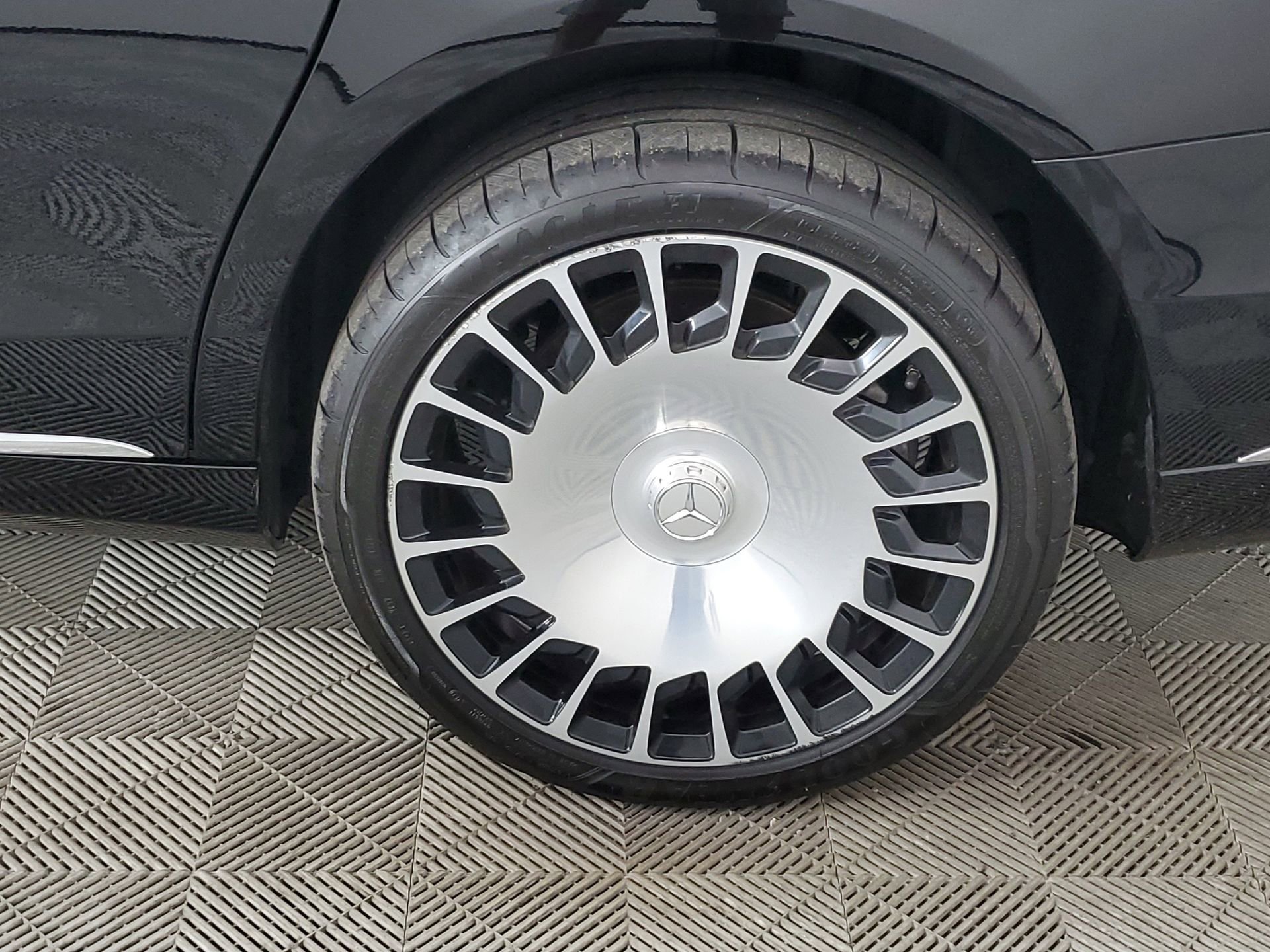 Used 2019 Mercedes-Benz Maybach S 650 image 18