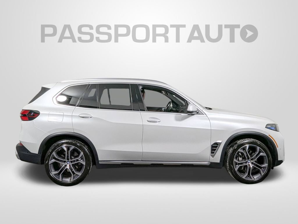 Used 2025 BMW X5 xDrive40i w/ Climate Comfort Package image 6