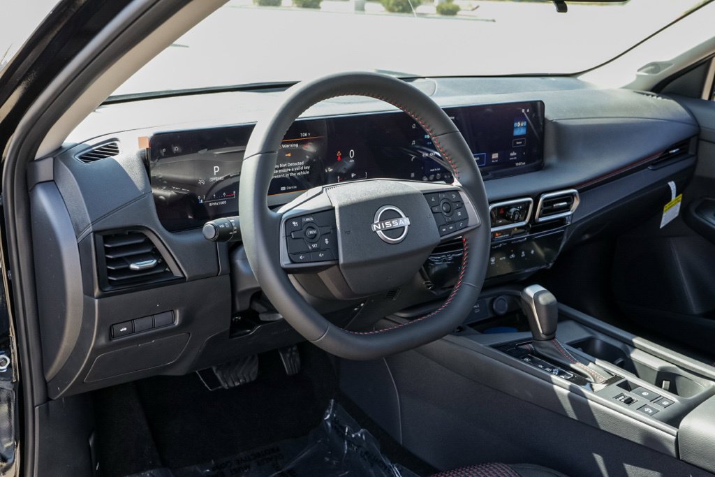 New 2027 Nissan Sentra SR FWD image 17