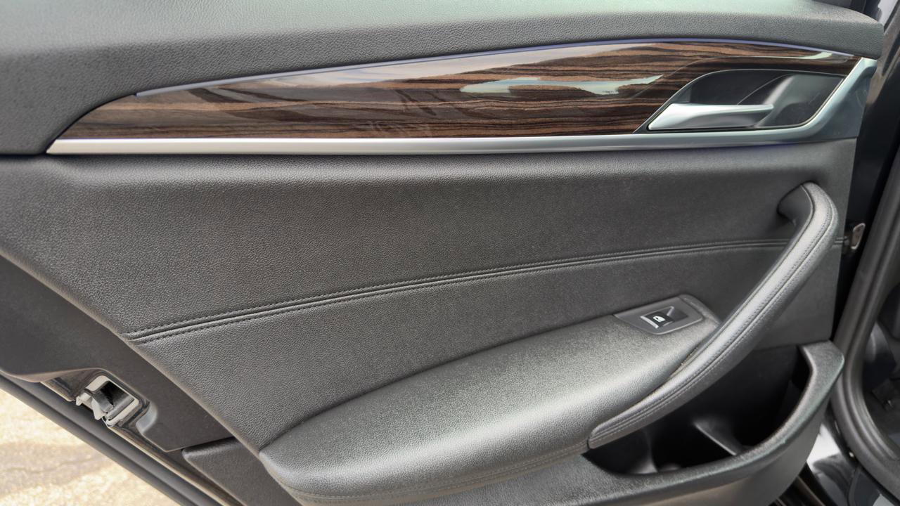 Used 2019 BMW 530i xDrive w/ Convenience Package image 38