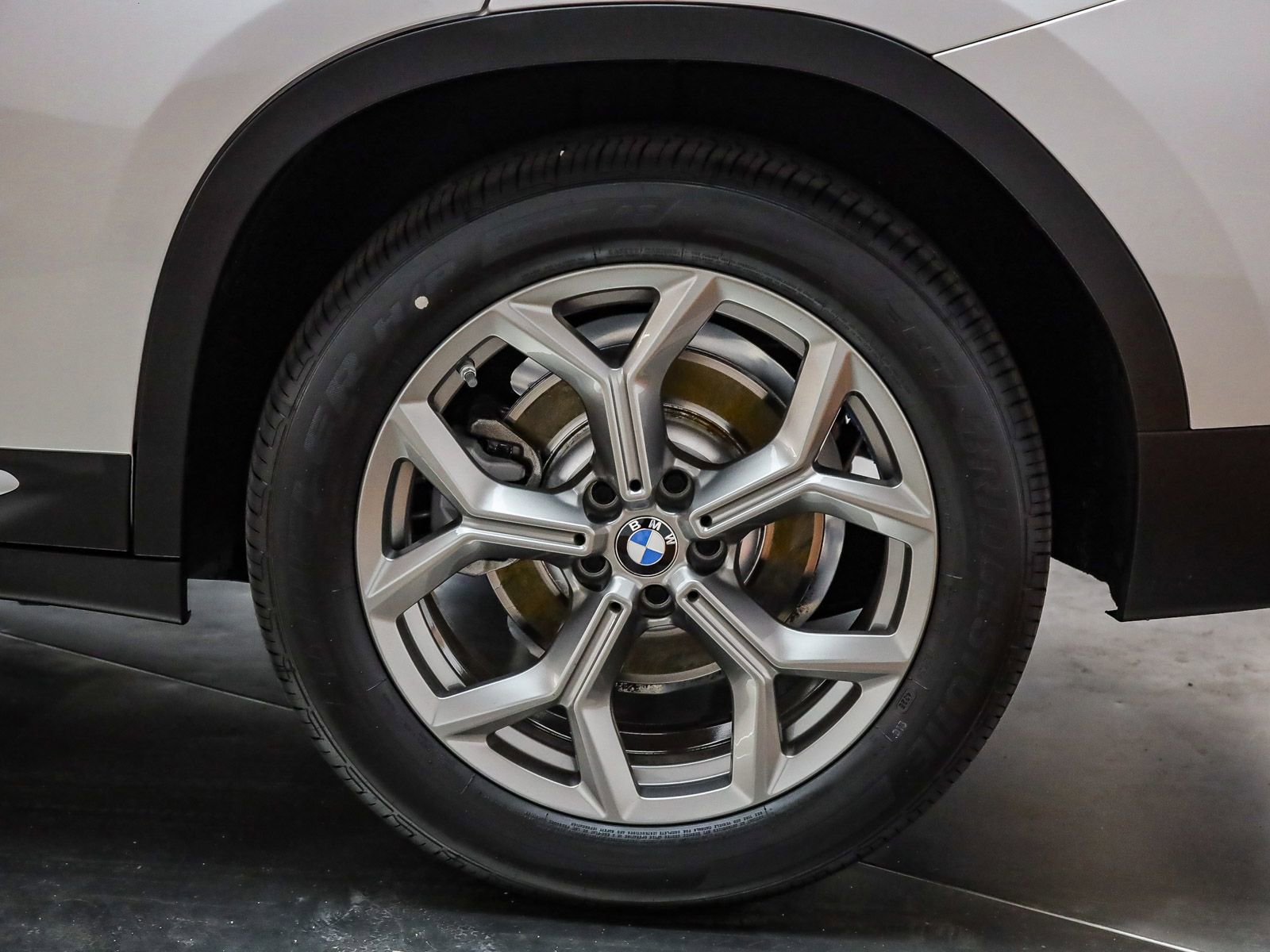 Certified 2023 BMW X4 xDrive30i w/ Premium Package image 11