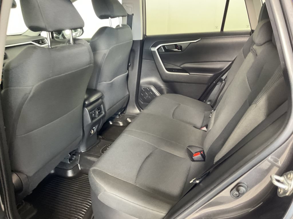 Used 2023 Toyota RAV4 LE AWD/4WD image 19