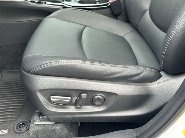 Certified 2024 Toyota Corolla Cross XLE w/ Convenience Package AWD/4WD image 27