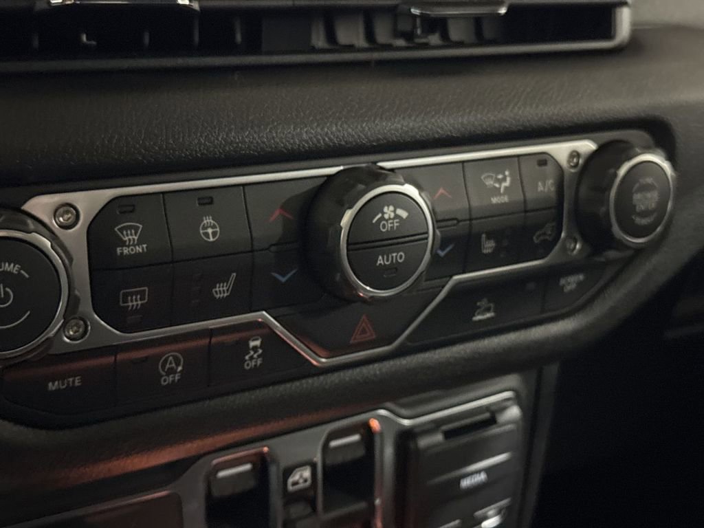 New 2026 Jeep Gladiator Sport image 14