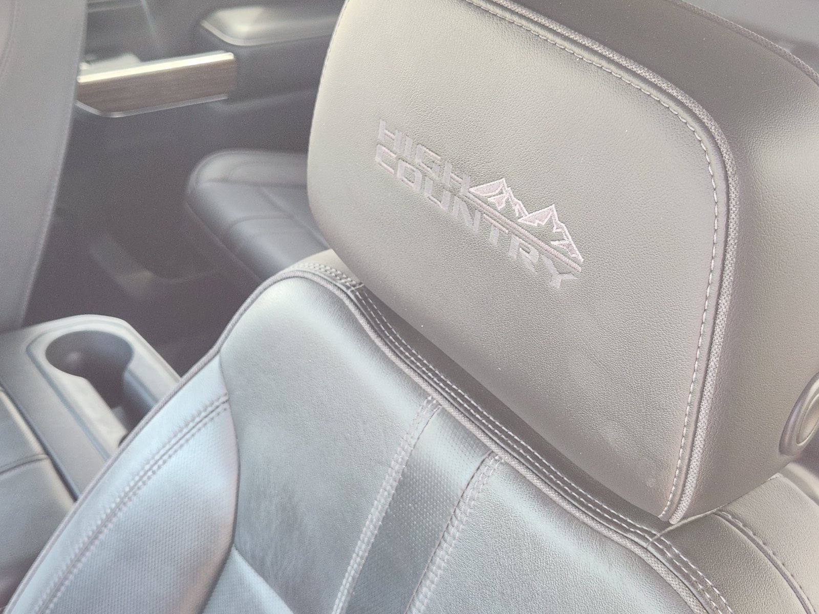 Used 2019 Chevrolet Silverado 1500 High Country AWD/4WD image 18