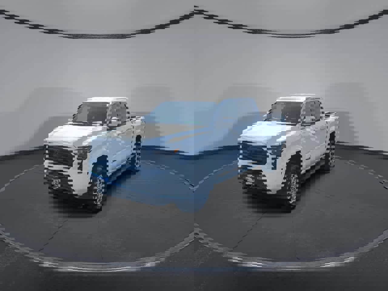 Certified 2024 Toyota Tacoma SR5 AWD/4WD image 10