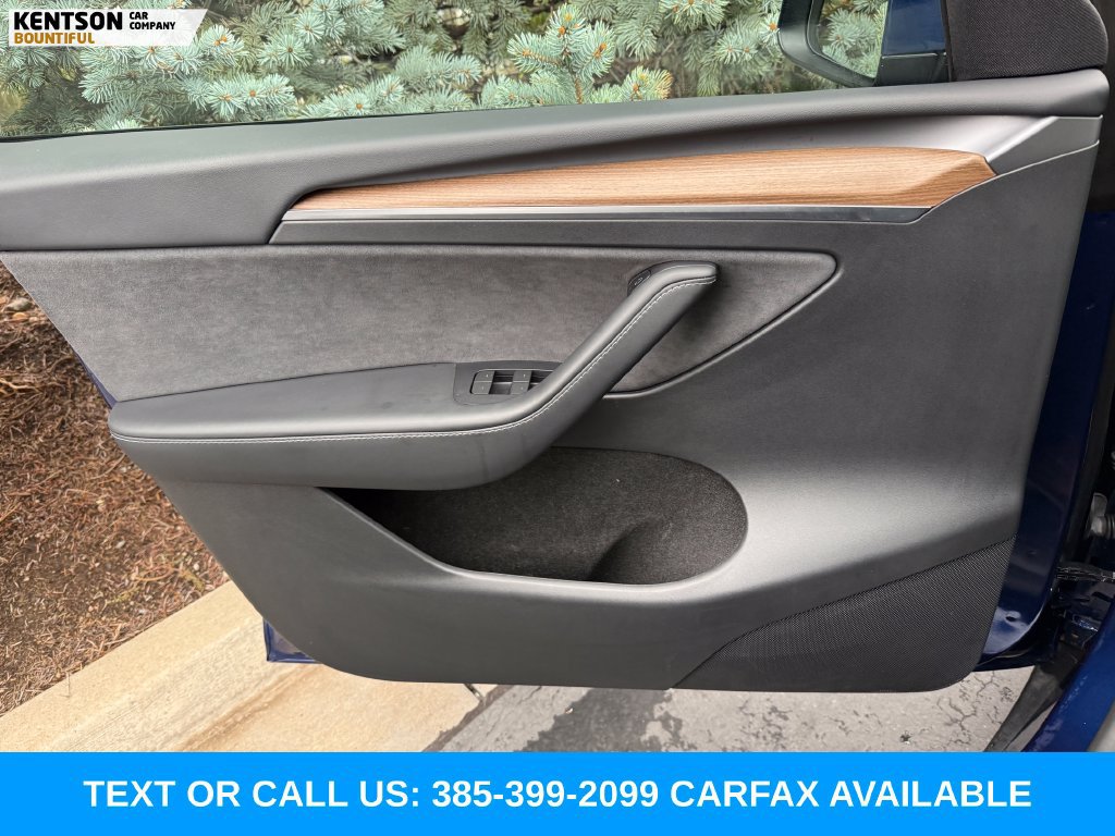 Used 2025 Tesla Model Y Performance AWD/4WD image 17