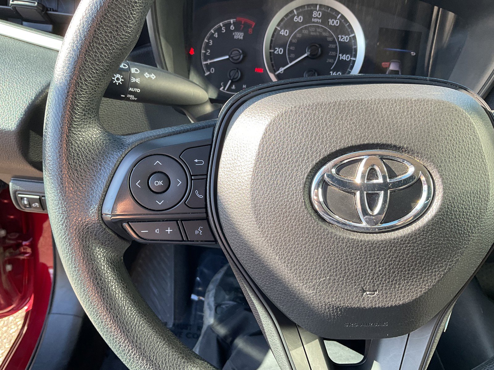 Used 2022 Toyota Corolla LE w/ Carpet Mat Package (TMS) FWD image 22
