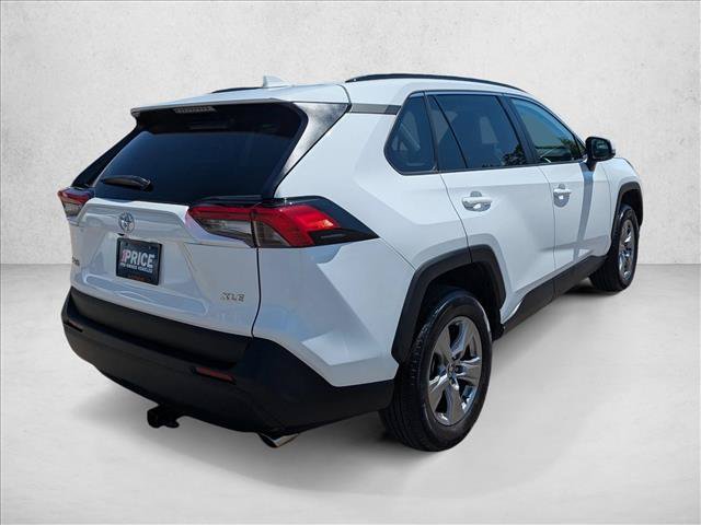 Used 2023 Toyota RAV4 XLE w/ Convenience Package FWD image 5