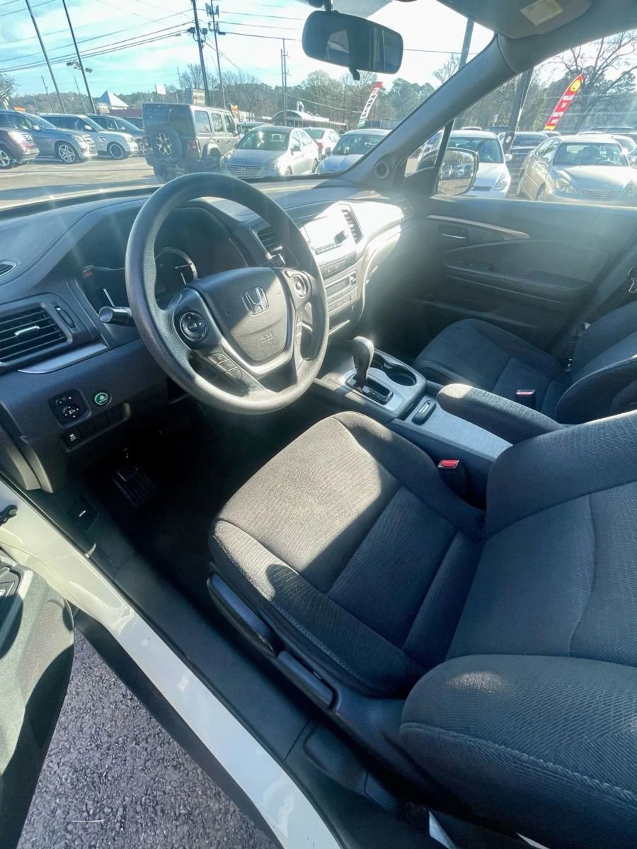 Used 2017 Honda Pilot LX image 5