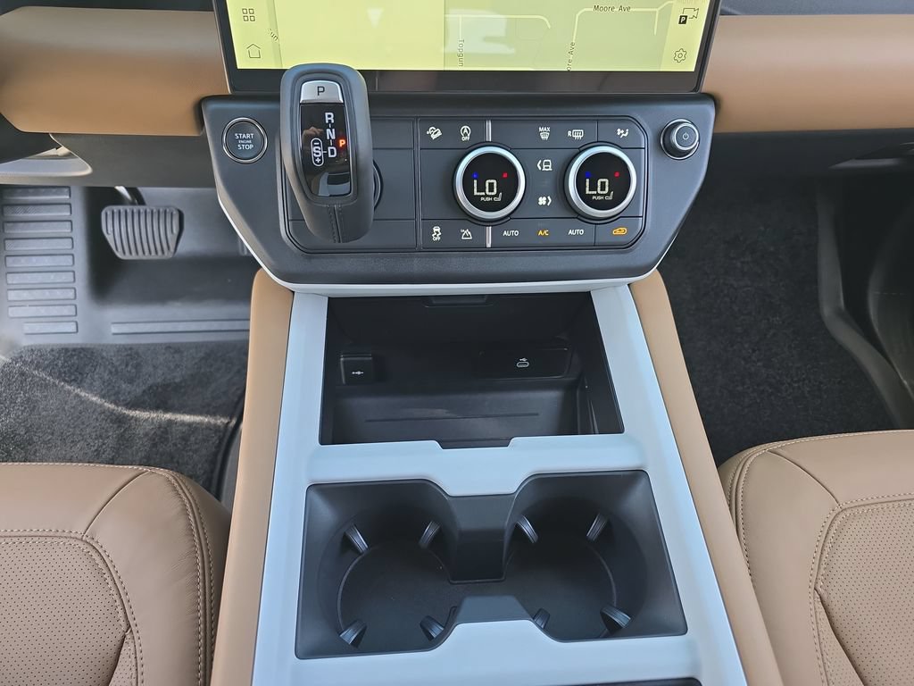 New 2026 Land Rover Defender 110 S AWD/4WD image 25