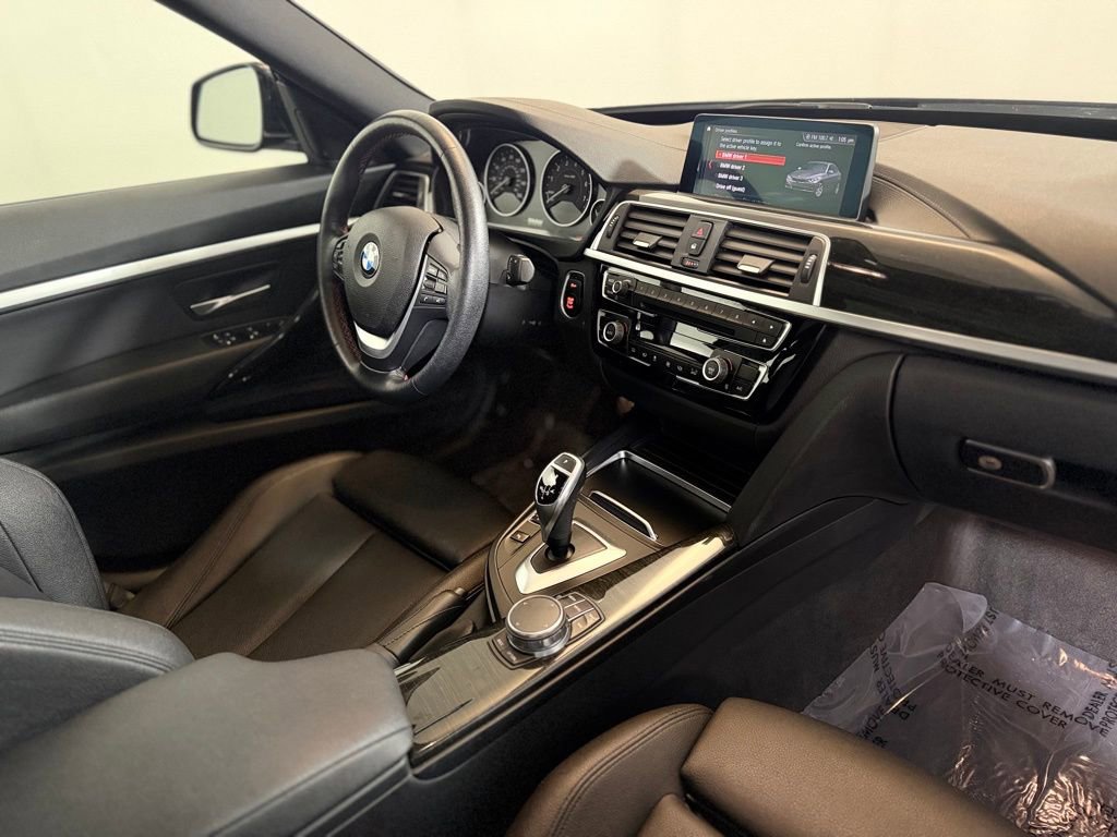 Used 2019 BMW 330i Gran Turismo xDrive image 11