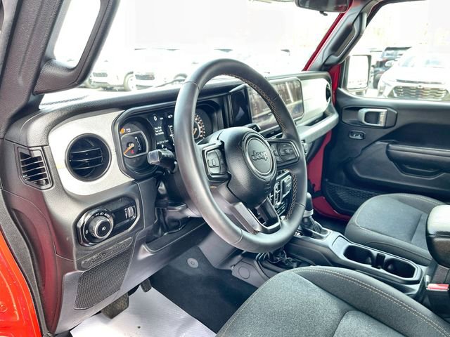 Used 2024 Jeep Wrangler Unlimited Sport AWD/4WD image 10