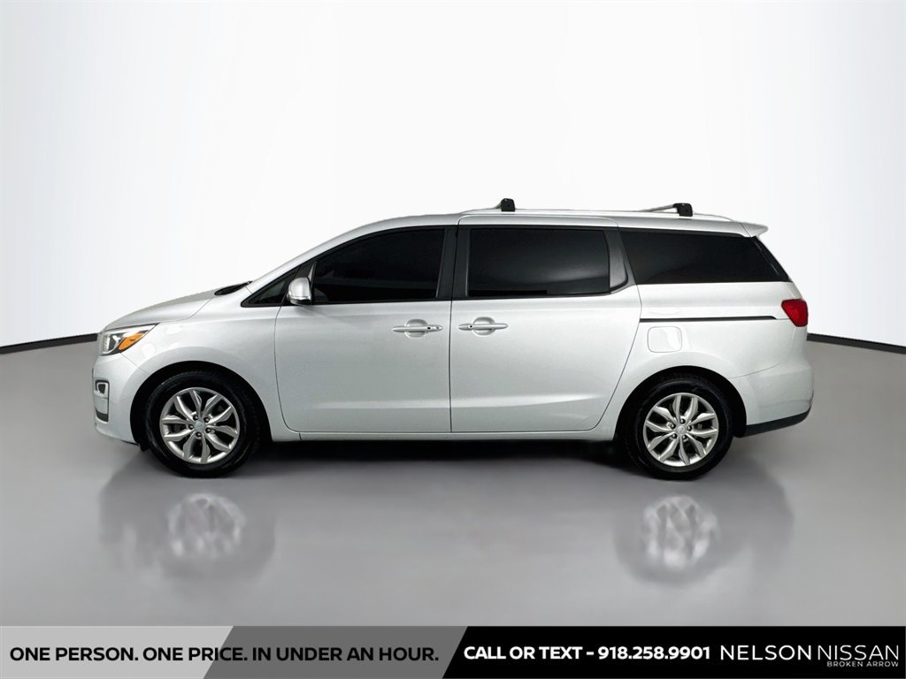 Used 2021 Kia Sedona EX FWD image 8