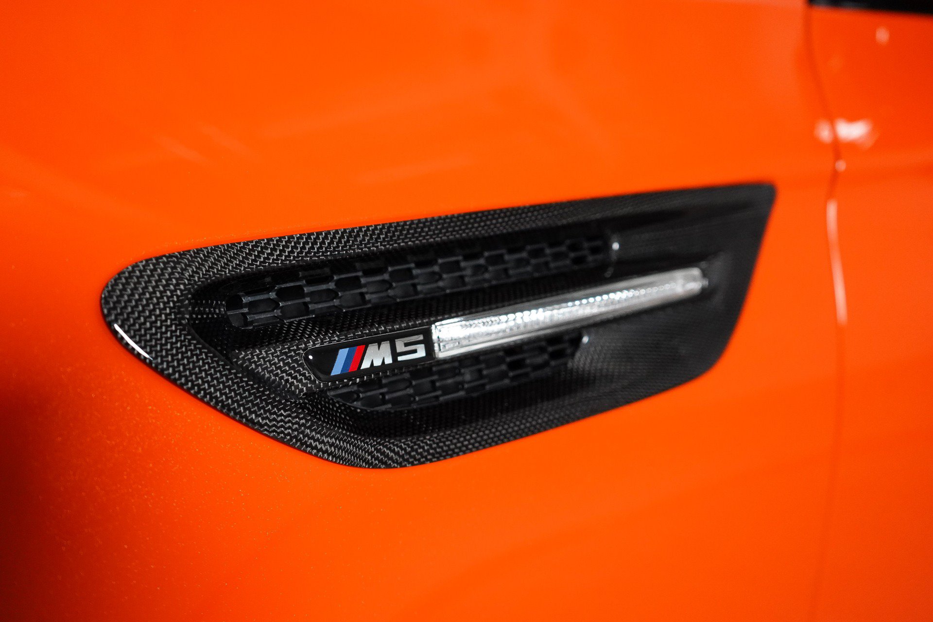 Used 2014 BMW M5 RWD image 5
