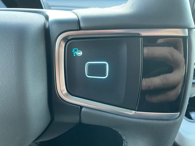 New 2025 Ford Expedition Active image 28