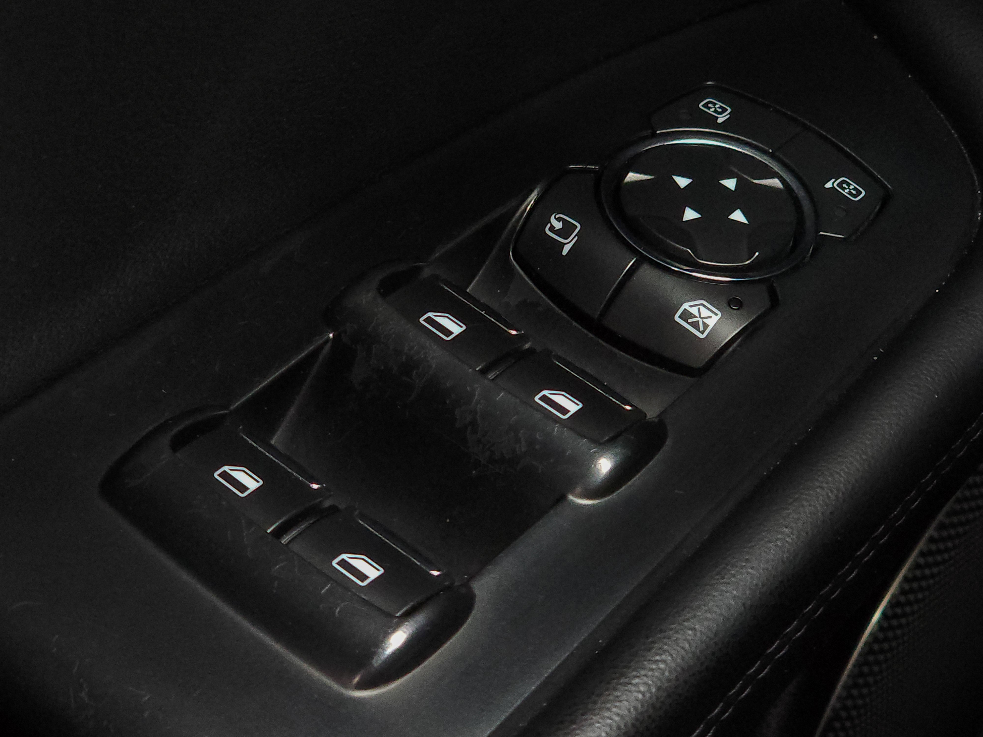 Used 2022 Lincoln Nautilus FWD image 19