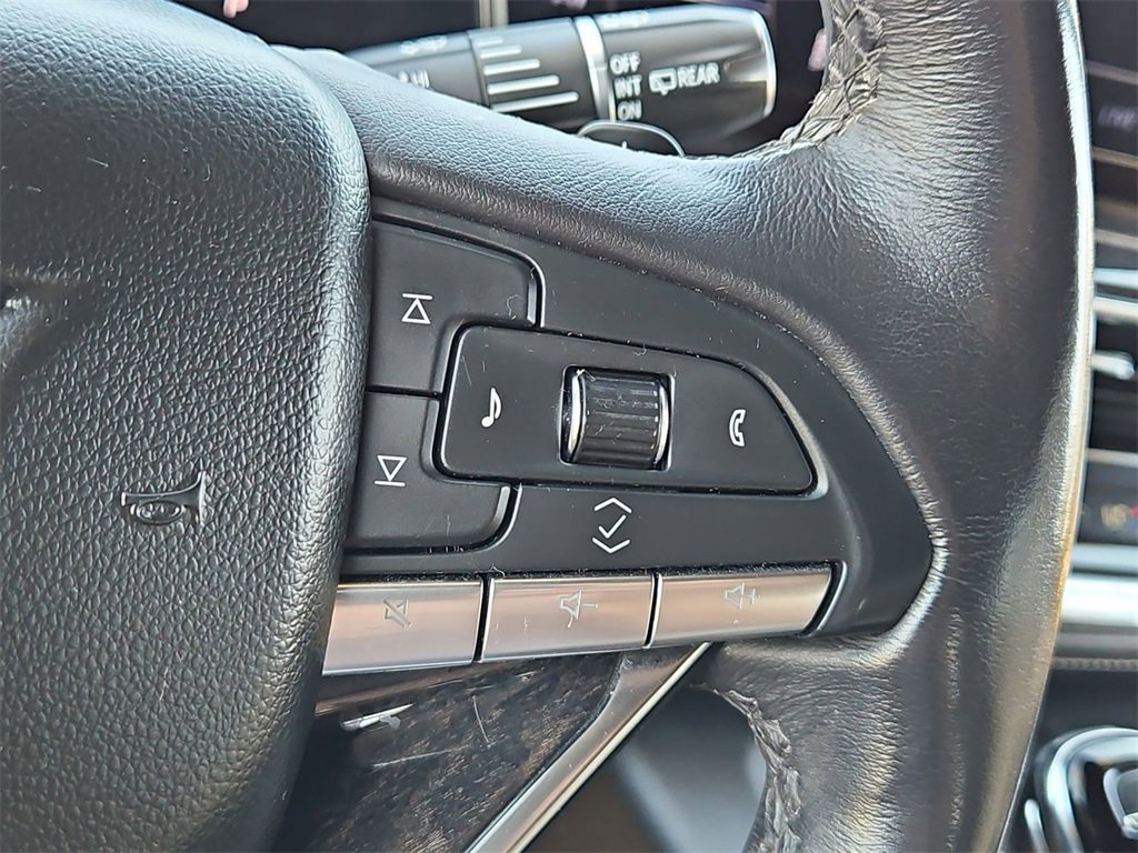 Certified 2023 Cadillac Escalade Premium Luxury w/ Performance Package image 11