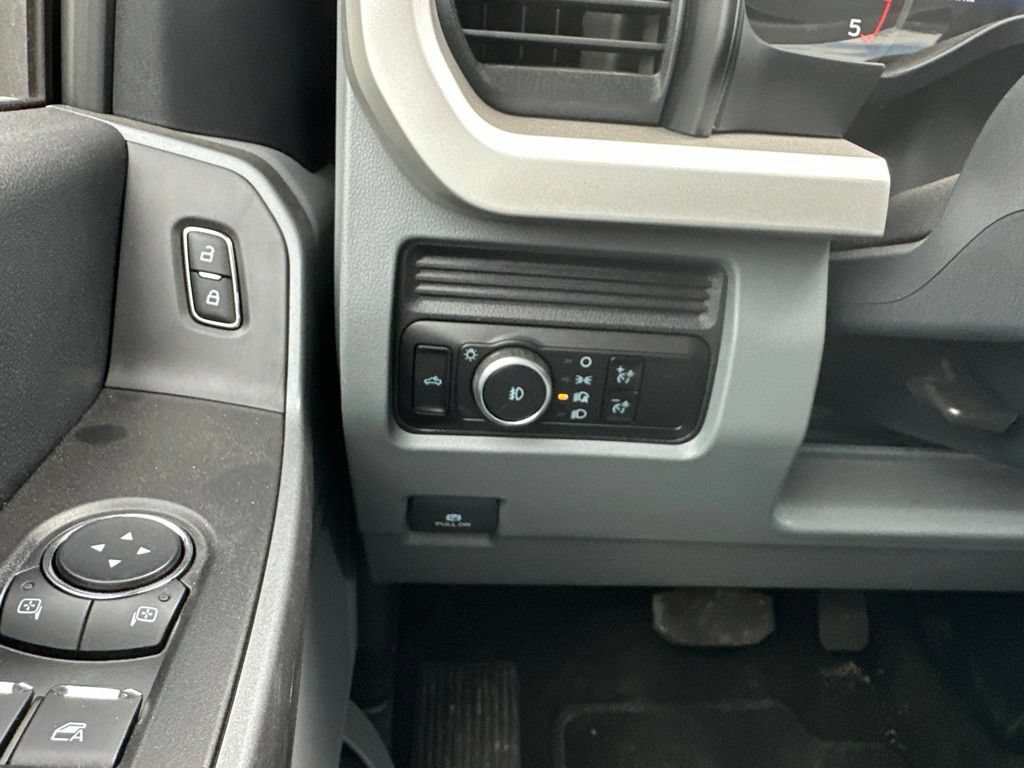 Used 2025 Ford F250 XLT w/ FX4 Off-Road Package AWD/4WD image 23