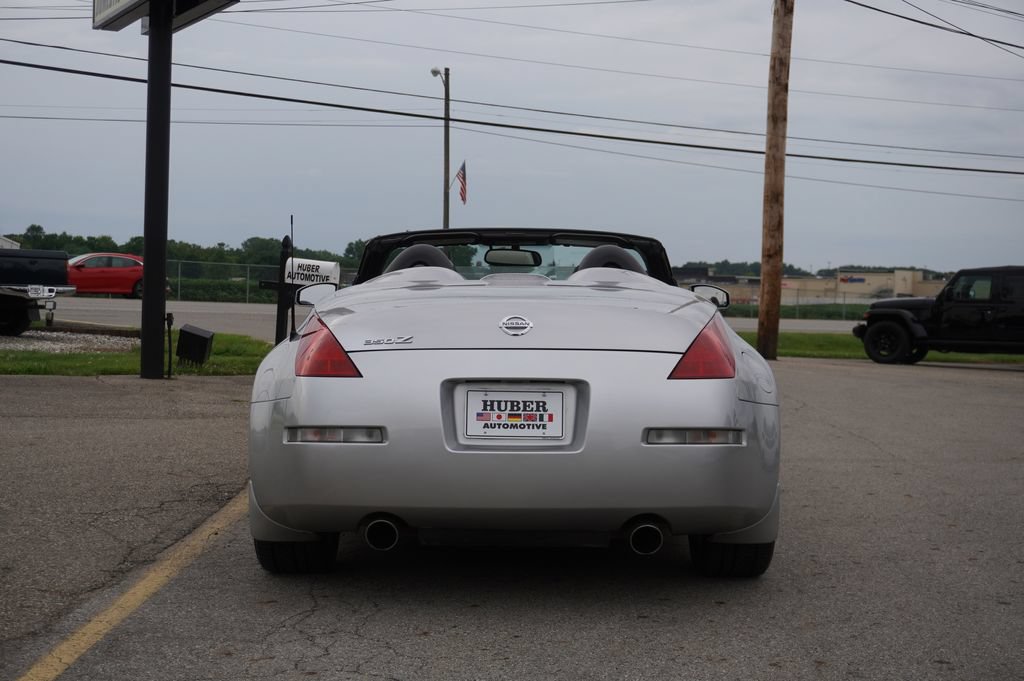 Used 2004 Nissan 350Z Enthusiast RWD image 6
