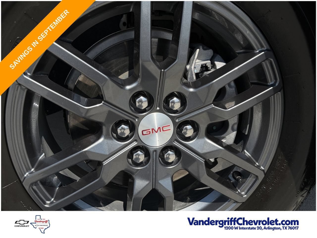 Used 2025 GMC Acadia Elevation FWD image 9