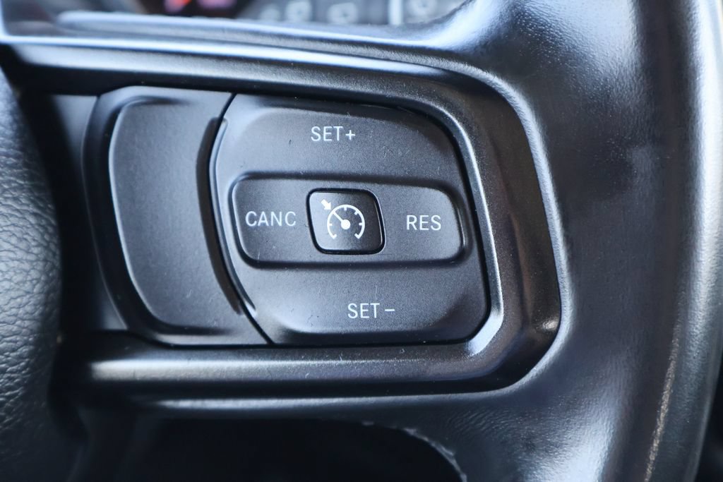 Used 2018 Jeep Wrangler Unlimited Sport S AWD/4WD image 7