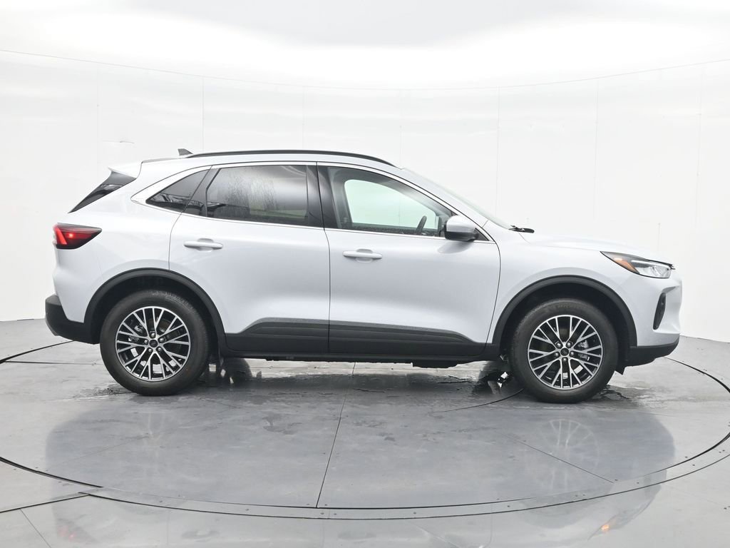 New 2026 Ford Escape SE image 6