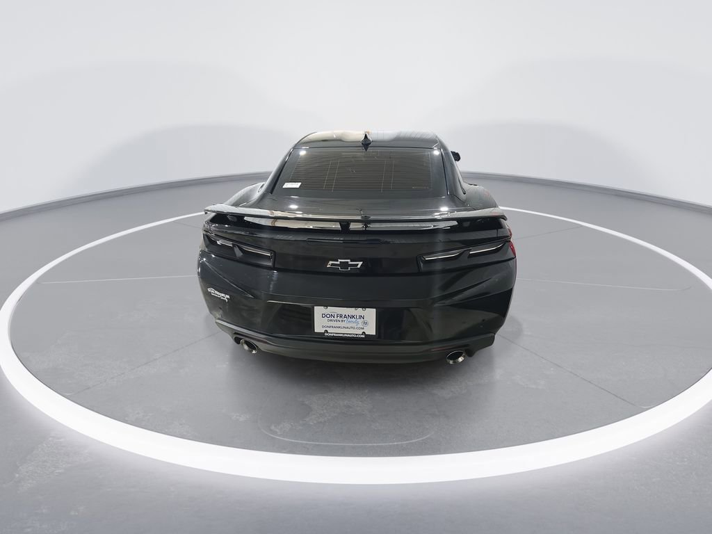 Used 2017 Chevrolet Camaro SS RWD image 7