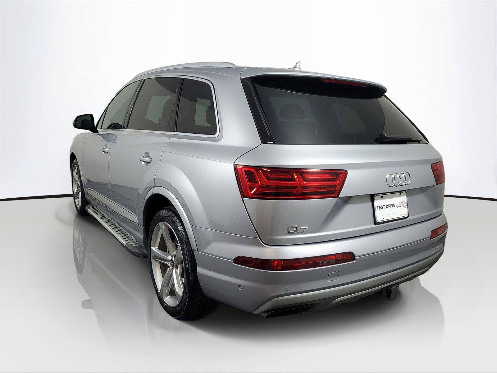 Used 2019 Audi Q7 3.0T Prestige w/ Prestige Package AWD/4WD image 4
