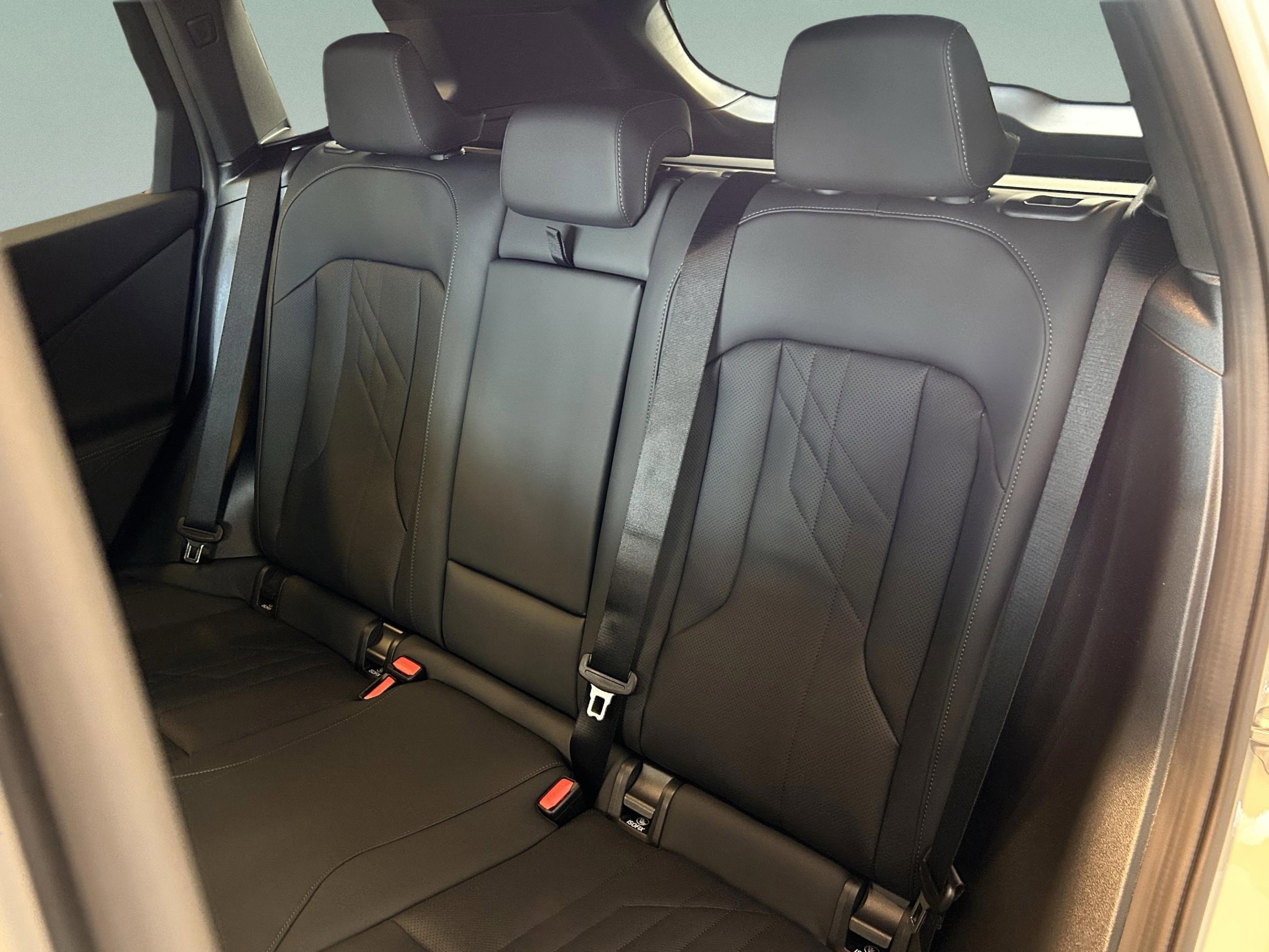 Used 2026 BMW X3 xDrive30 w/ Convenience Package AWD/4WD image 25