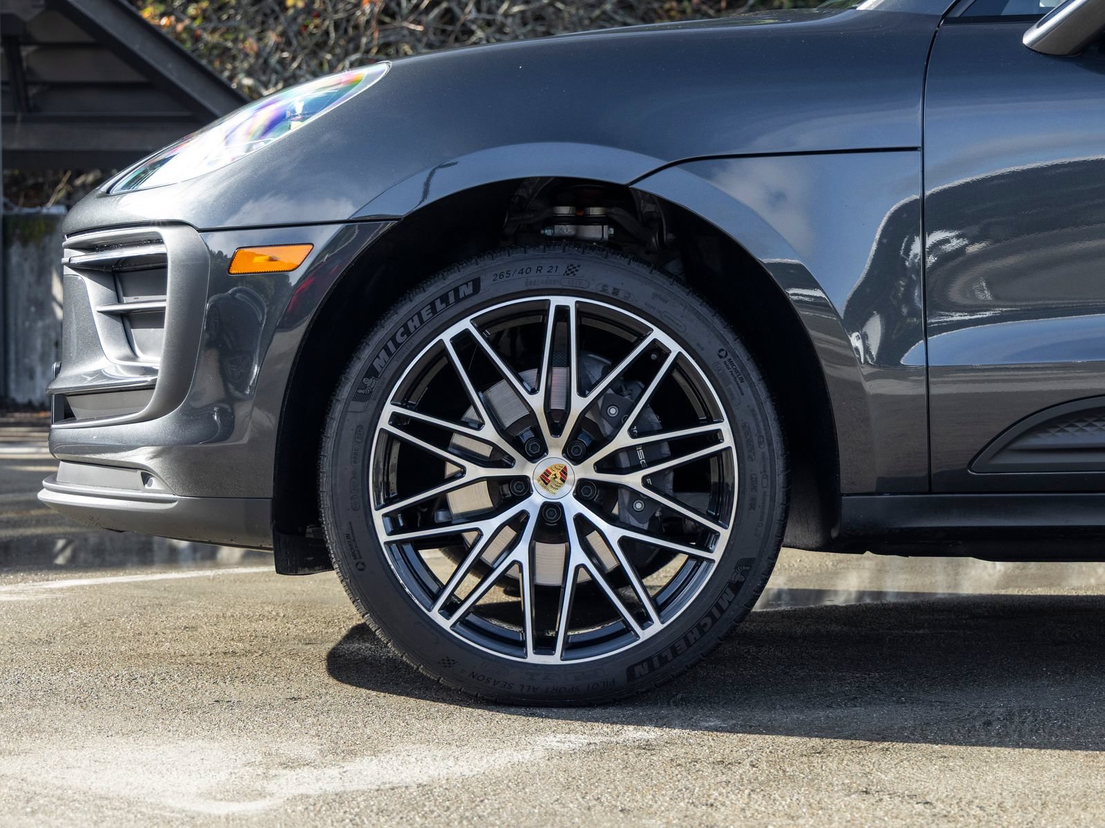 Certified 2026 Porsche Macan AWD/4WD image 13