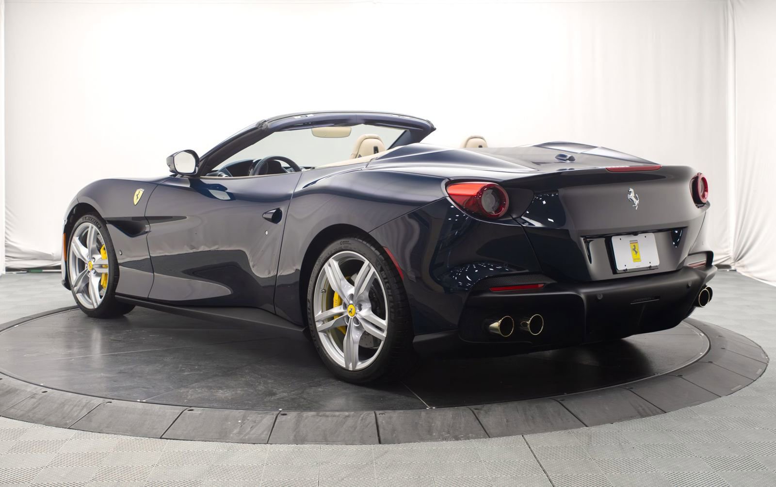 Used 2023 Ferrari Portofino M image 5
