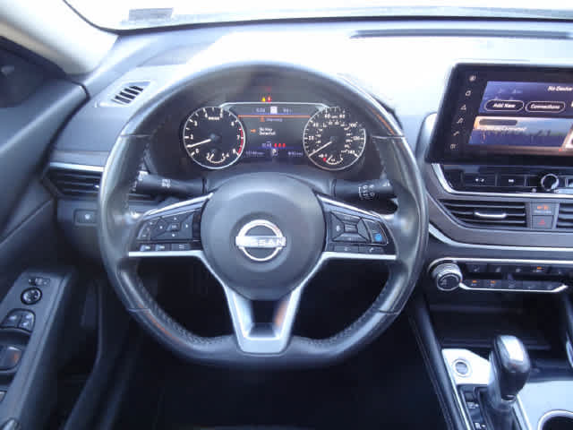 Used 2024 Nissan Altima 2.5 SV w/ SV Premium Package FWD image 13