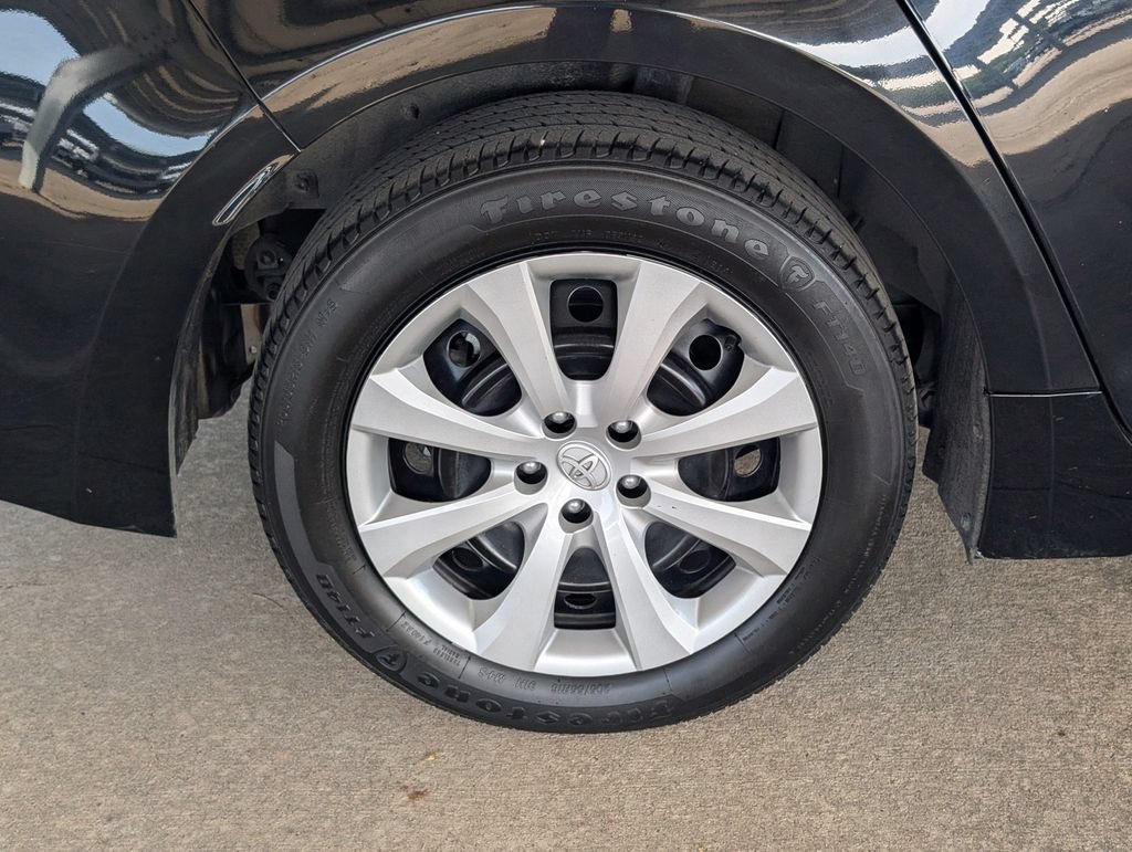 Used 2024 Toyota Corolla LE FWD image 3
