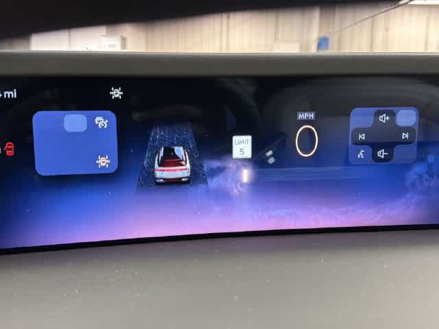 New 2026 Lincoln Nautilus Premier AWD/4WD image 9
