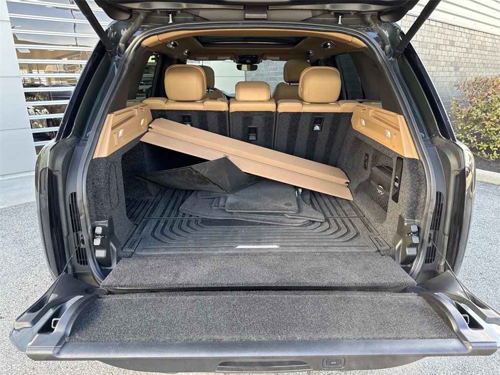 Certified 2023 Land Rover Range Rover SE image 6