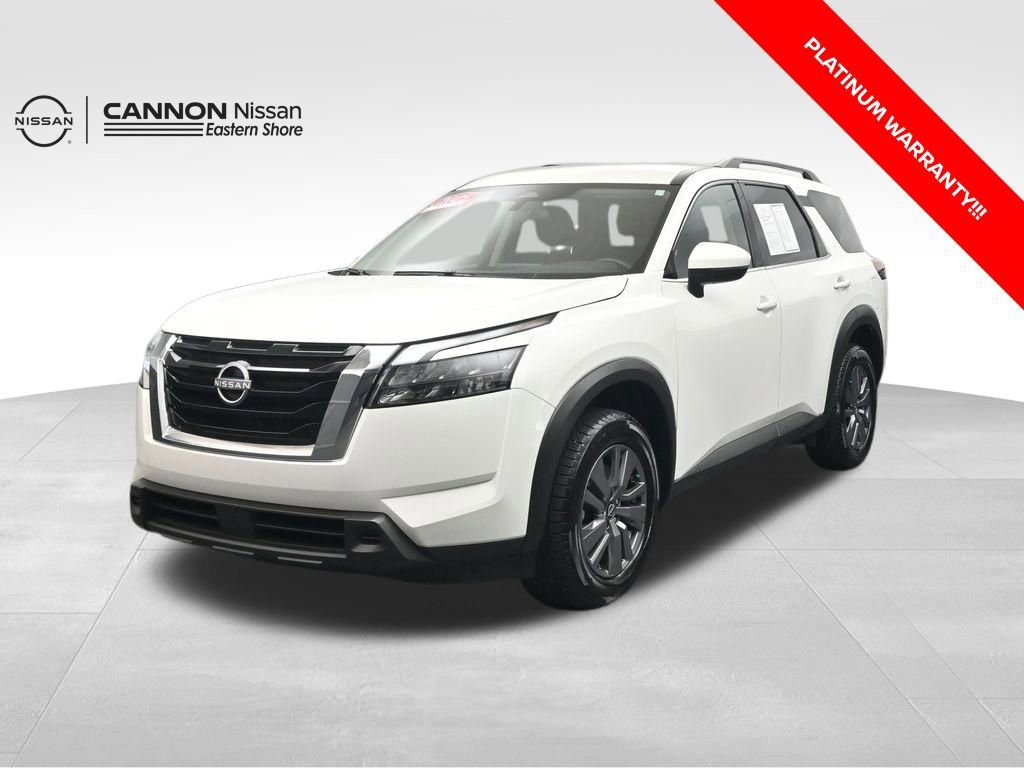 Used 2025 Nissan Pathfinder SV image 1