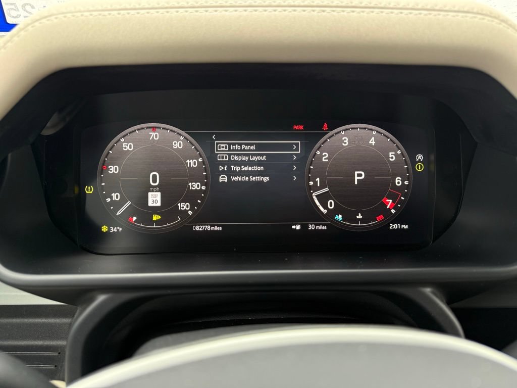 Used 2023 Land Rover Defender 130 X-Dynamic SE AWD/4WD image 15