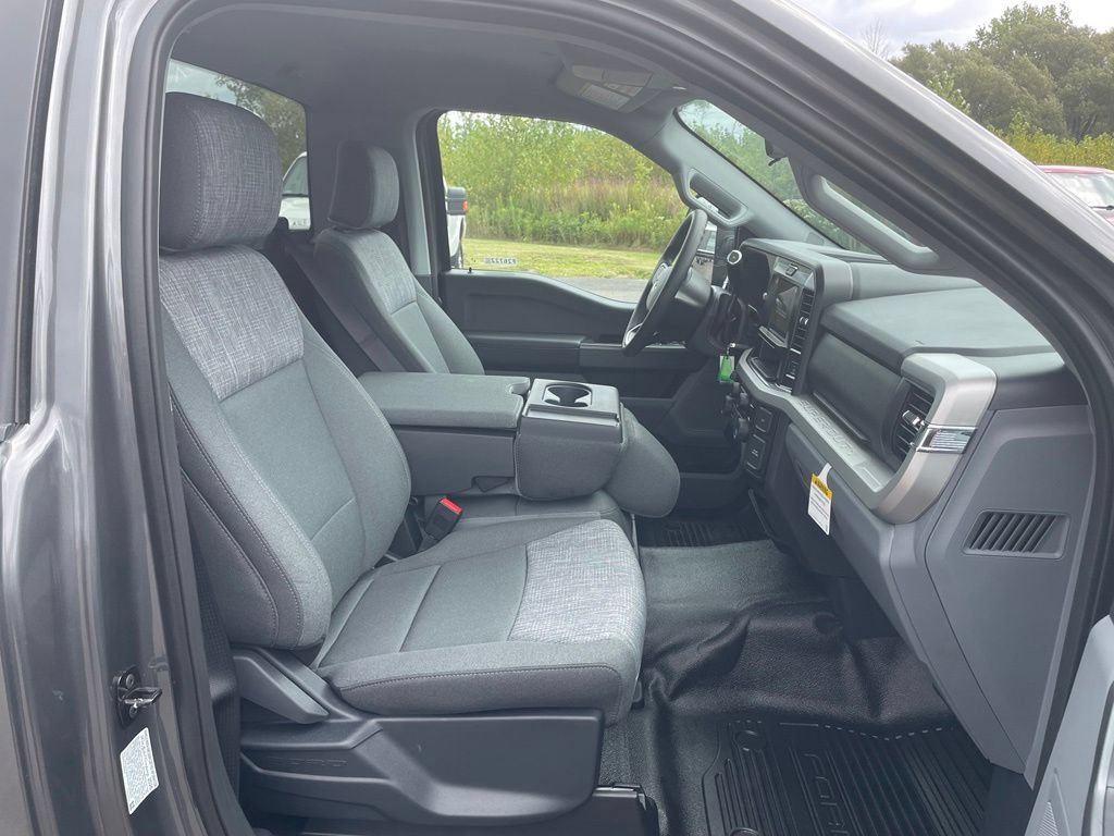 New 2026 Ford F350 XLT w/ FX4 Off-Road Package AWD/4WD image 12