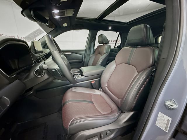 Used 2025 Honda Pilot Black Edition image 22
