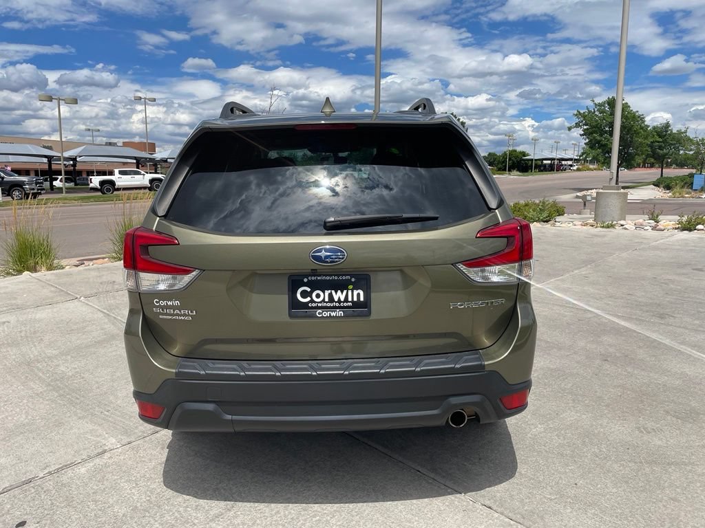 Used 2023 Subaru Forester Limited AWD/4WD image 7