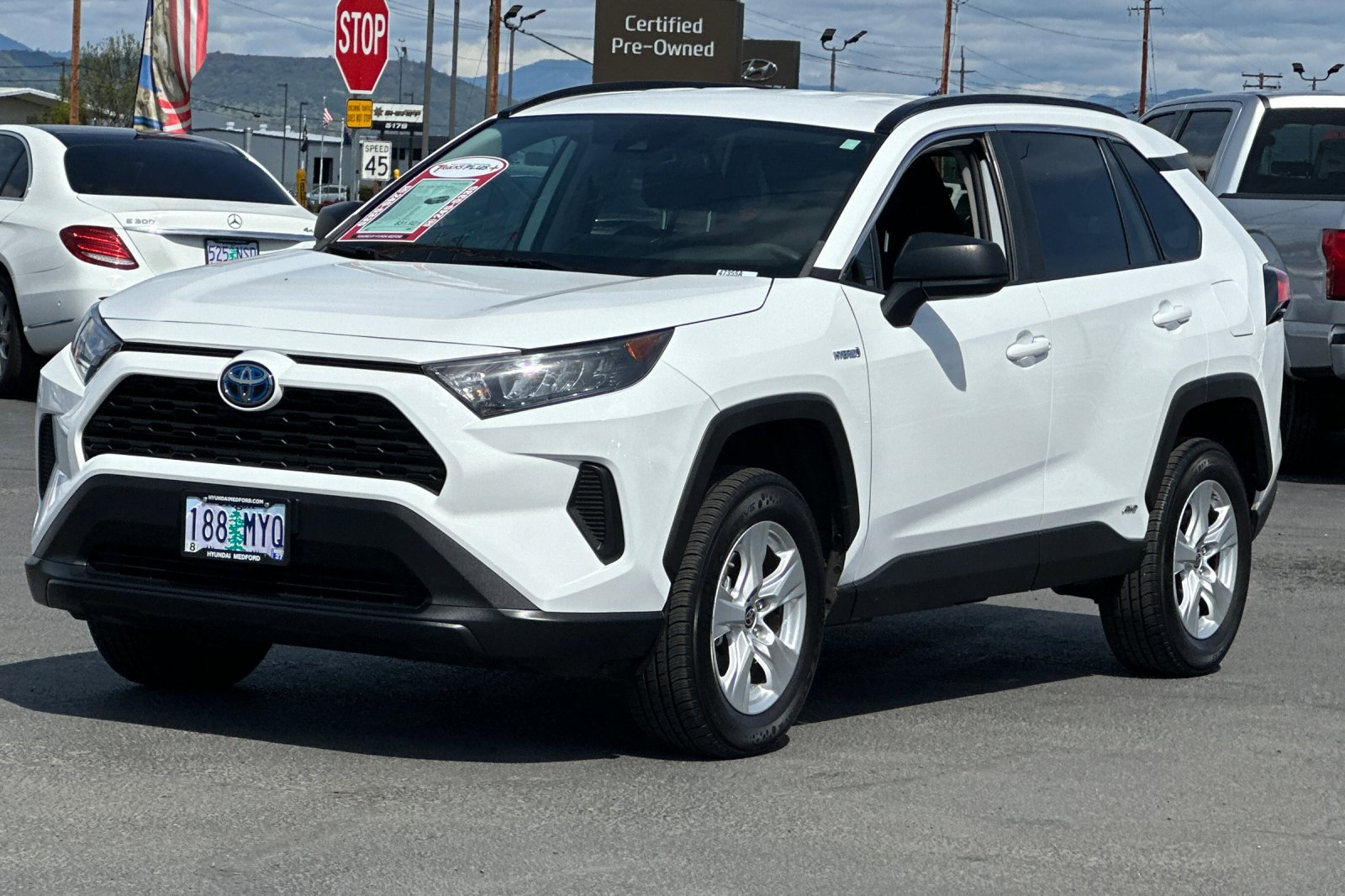 Used 2021 Toyota RAV4 LE AWD/4WD image 8