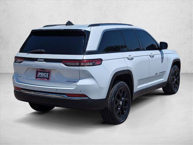 Used 2023 Jeep Grand Cherokee Limited AWD/4WD image 5