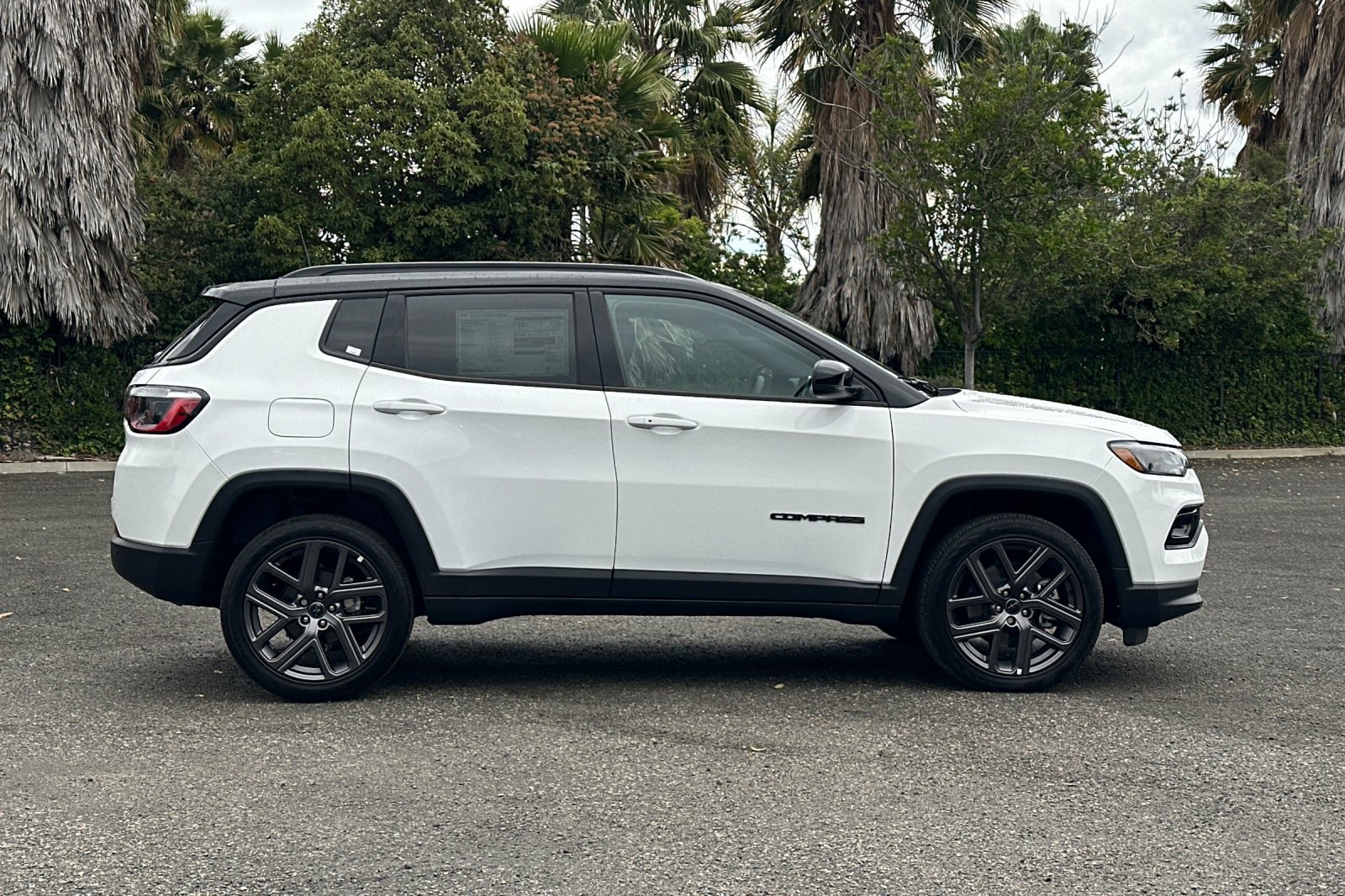 New 2026 Jeep Compass Limited AWD/4WD image 2