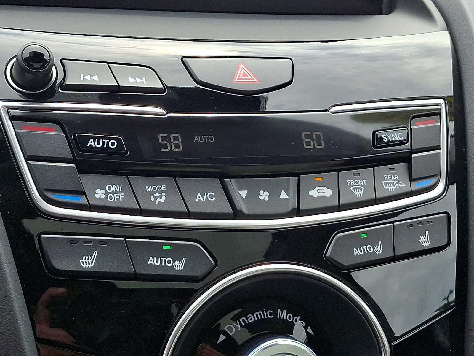 Certified 2026 Acura RDX w/ Technology Package AWD/4WD image 16
